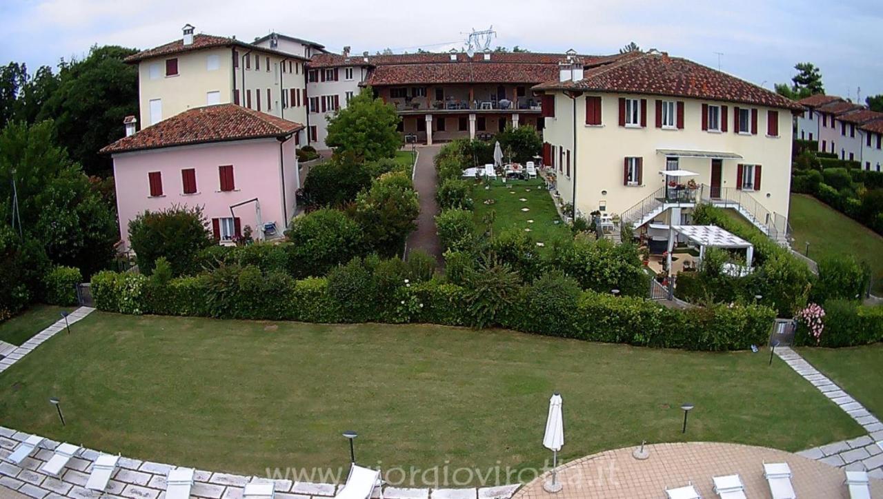 100% Design Villa Desenzano del Garda Exterior photo