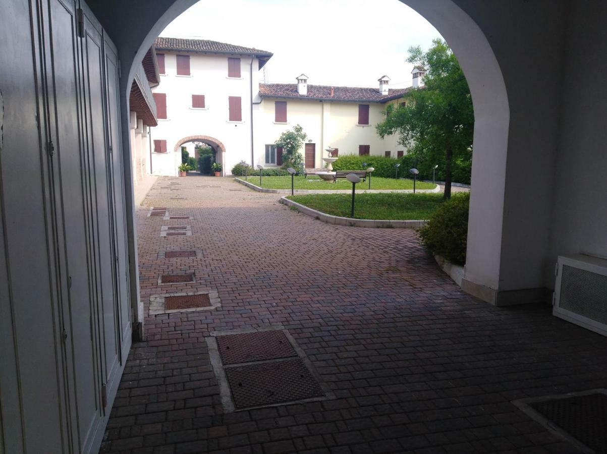 100% Design Villa Desenzano del Garda Exterior photo